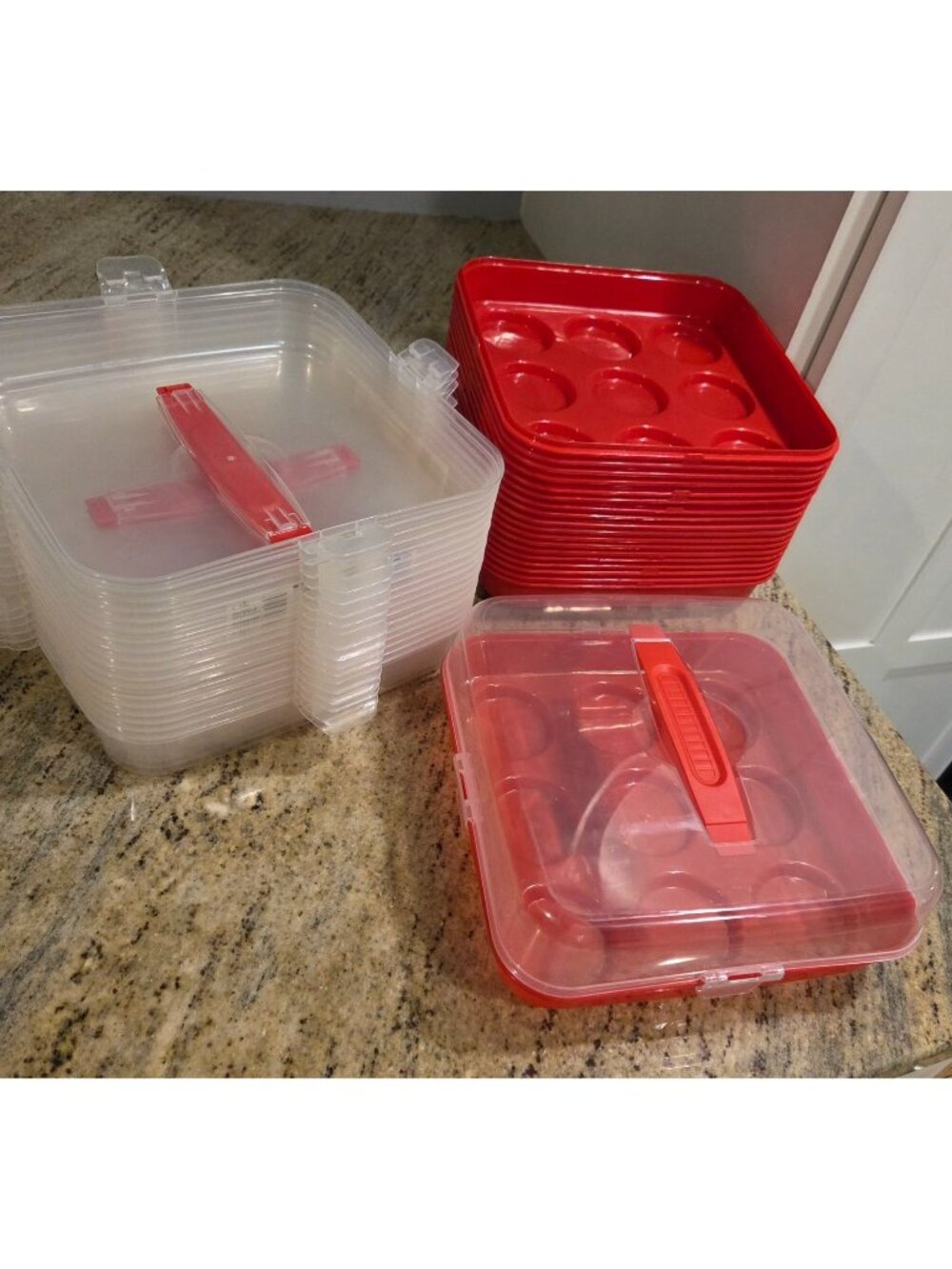 Lot of 19 Sure Fresh Cup Cake Container & Lids Ornaments Craft Storage